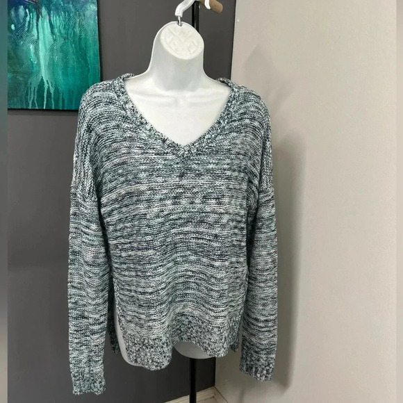 Arizona Jeans Women’s XL V Neck Sweater High Low Hem Colorful Acrylic Open Knit - Picture 1 of 12